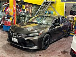 تۆیۆتا کامری